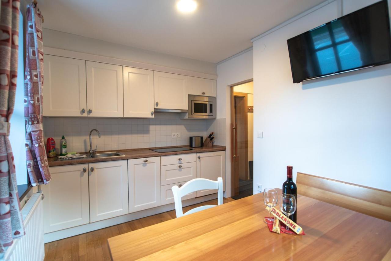Pritlicni Apartma Hribovc Z Atrijem Kranjska Gora Kültér fotó