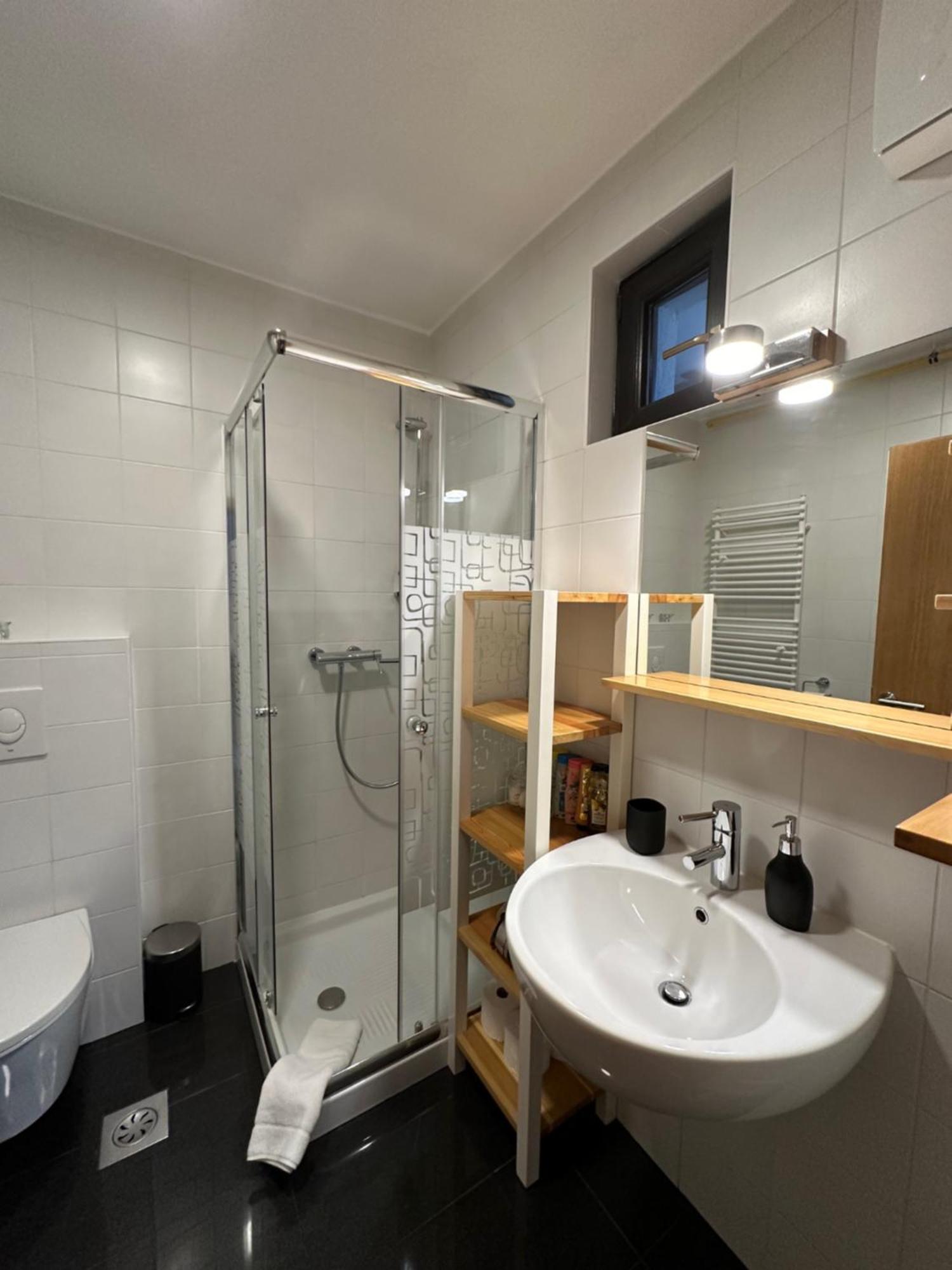 Pritlicni Apartma Hribovc Z Atrijem Kranjska Gora Kültér fotó